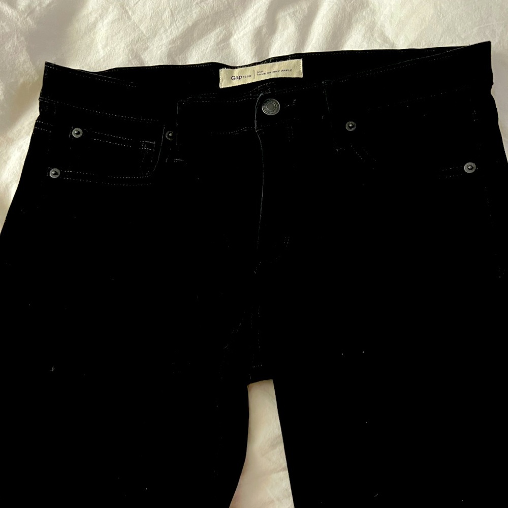 Black True Skinny Ankle Jean